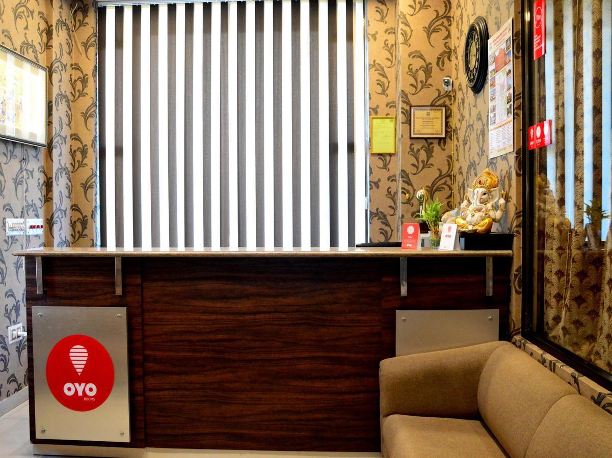 Oyo 6012 Hotel Rockwell Джайпур Екстериор снимка